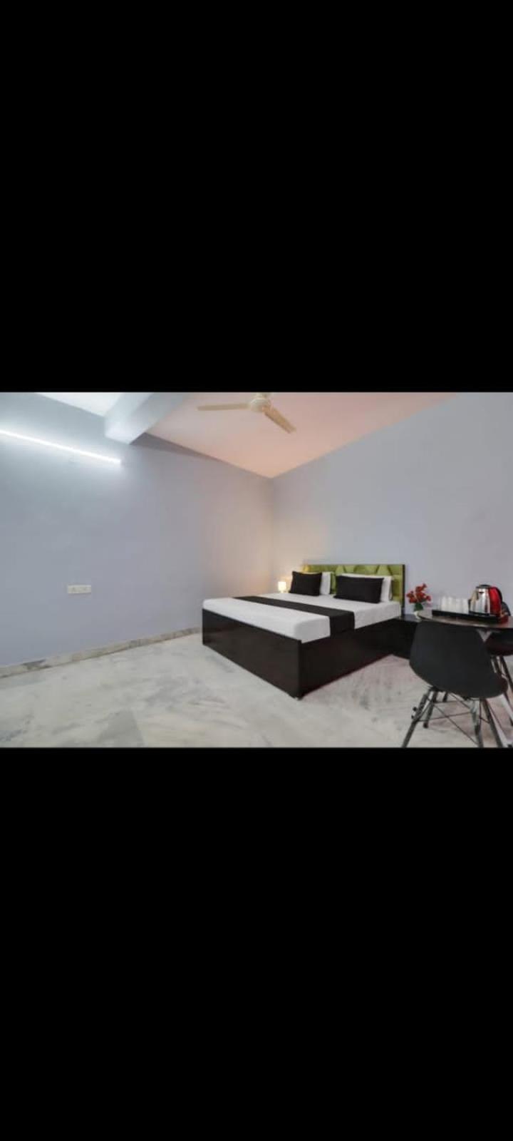 Hotel Day Night Inn New Delhi Exterior photo